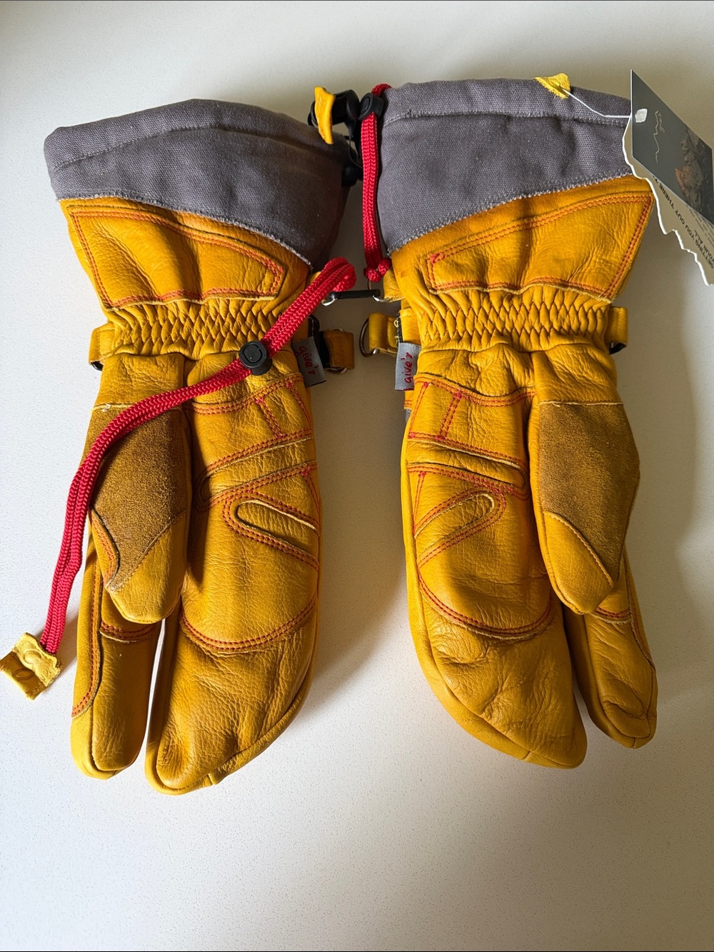 Men's Yellow Leather Insulated Gloves with Gray Cuff